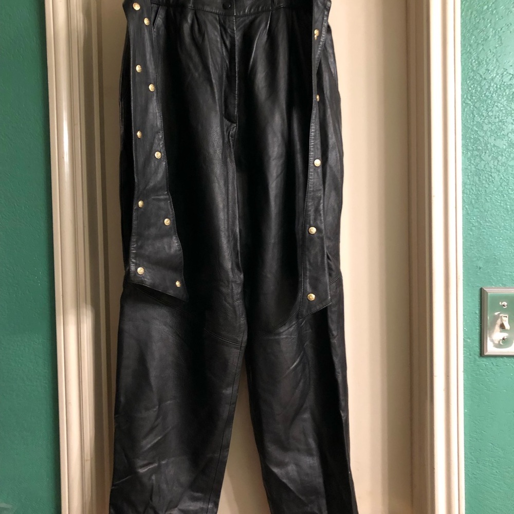 Che Bella Vintage Belted 💯 Leather Pants